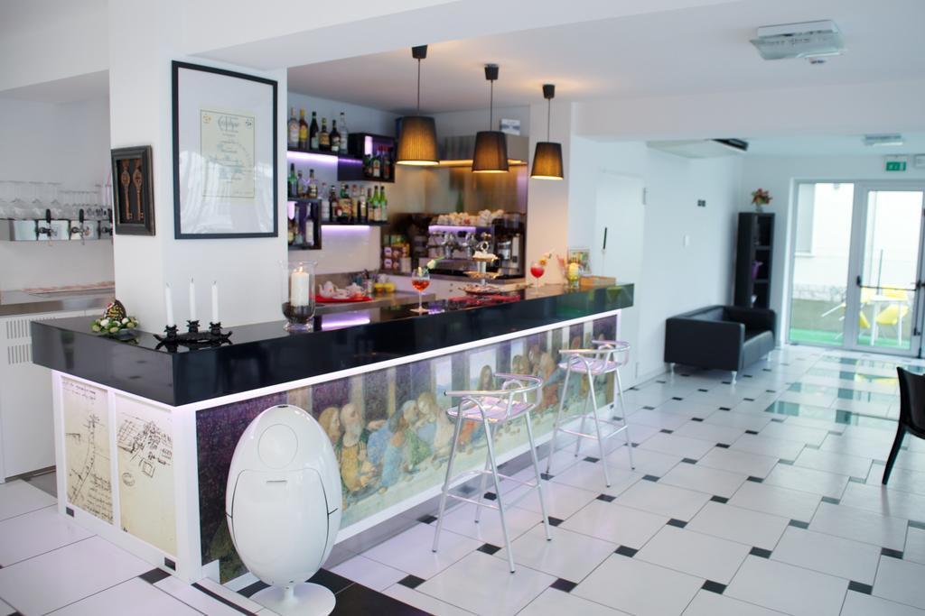 Hotel Leonardo Cesenatico Εξωτερικό φωτογραφία