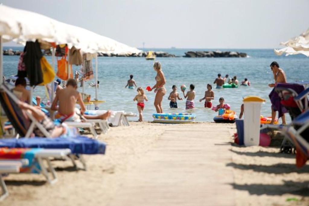 Hotel Leonardo Cesenatico Εξωτερικό φωτογραφία