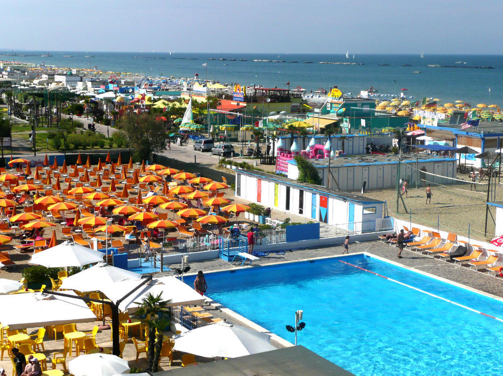 Hotel Leonardo Cesenatico Εξωτερικό φωτογραφία