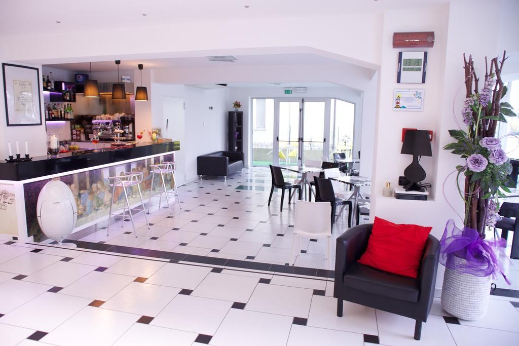 Hotel Leonardo Cesenatico Εξωτερικό φωτογραφία